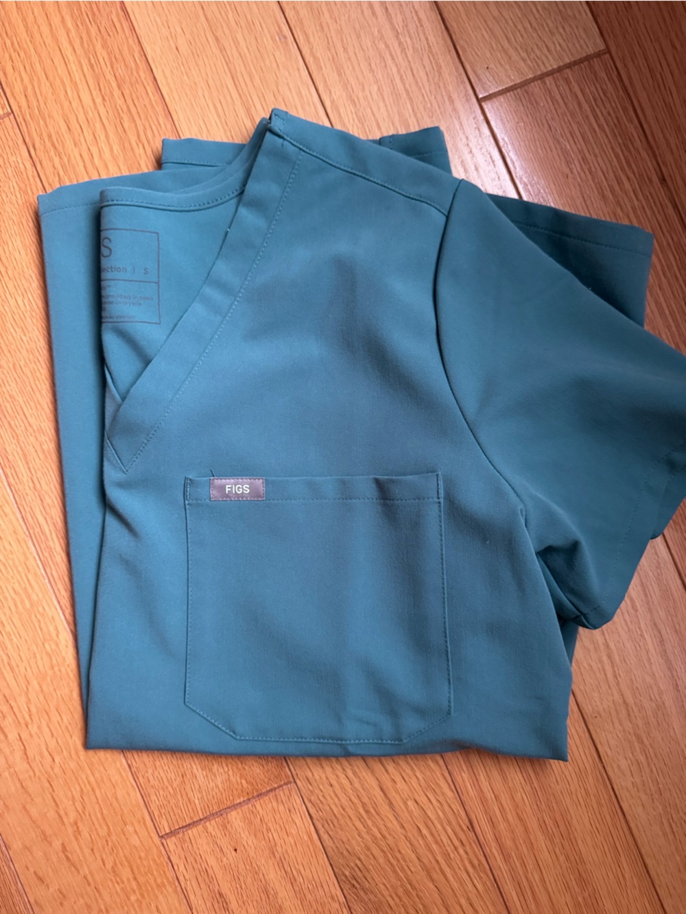 🩵 FIGS Women’s Catarina One Pocket Scrub Top- Hydrogreen, Small